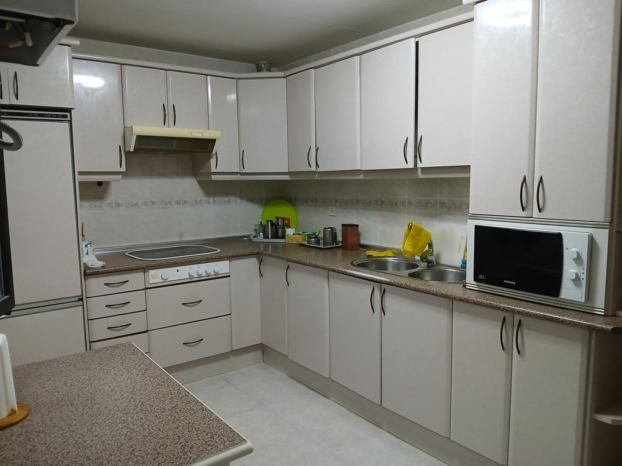 Habitacion Privada Triple Toledo Exterior foto